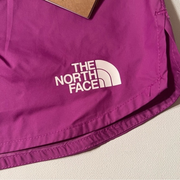 The North Face Womens Size Large 3” Running Shorts Cactus Flower $45 (A5) - Picture 2 of 8
